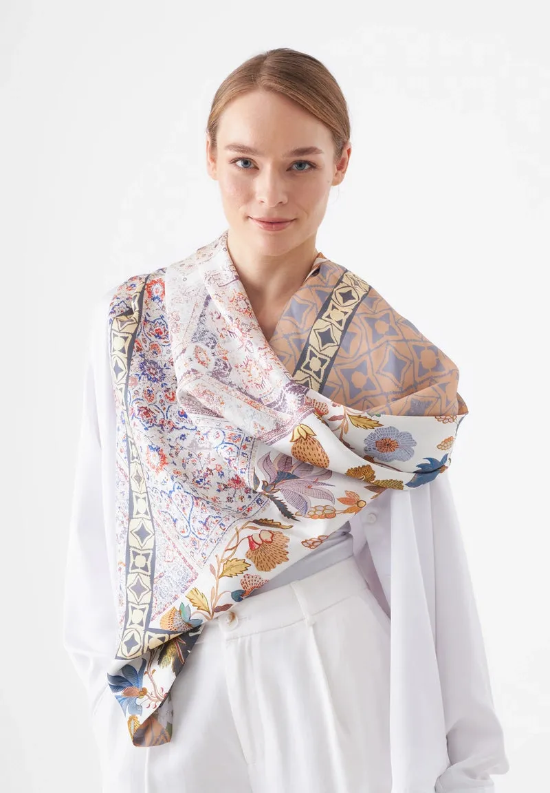 Codello Large Silk Scarf in Beige Florals