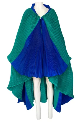 Rare 1980s Isabel Canovas Huge Pleated Green & Blue Silk Shawl Cape