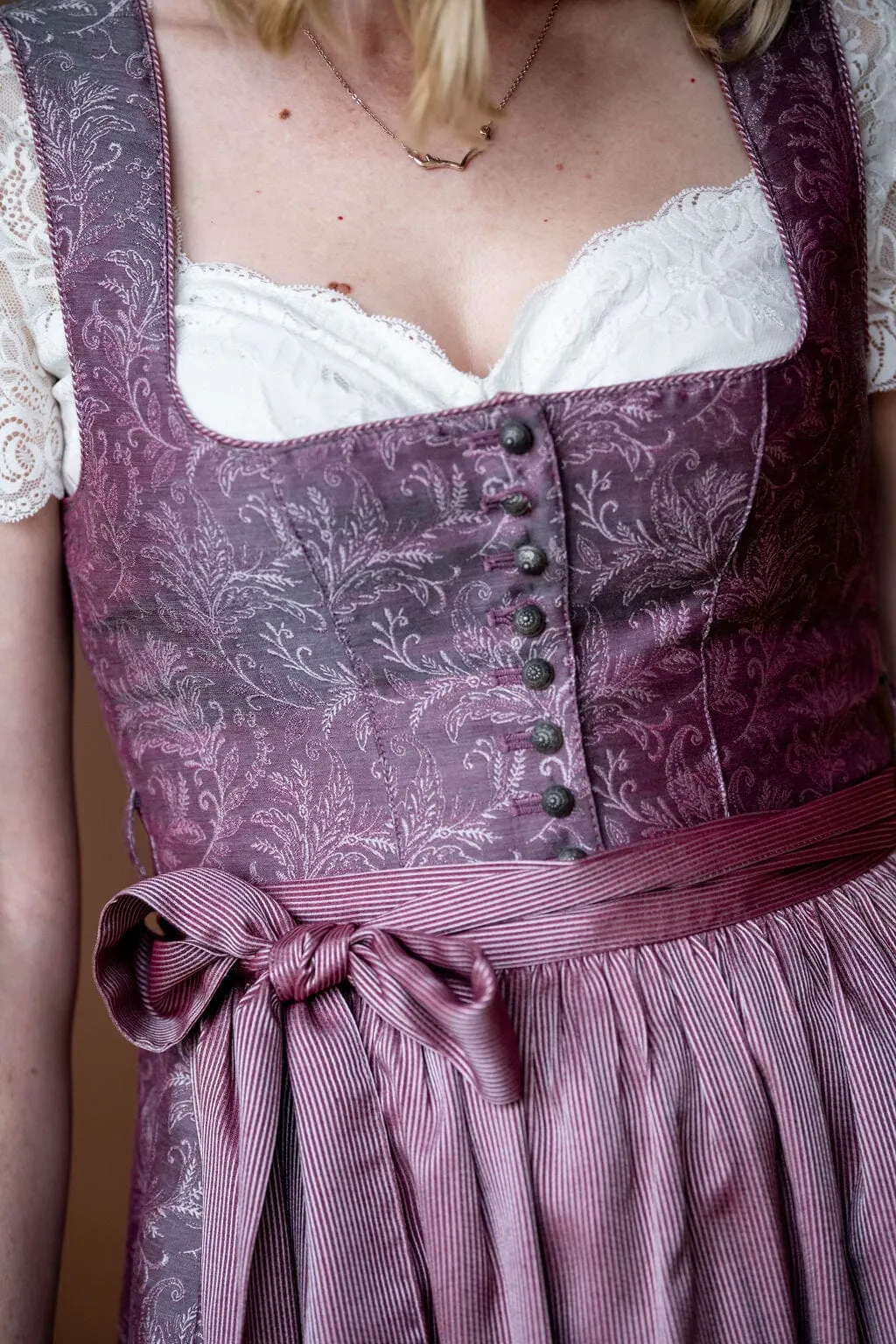 Scallop Neckline Lace Sweetheart Dirndl Blouse