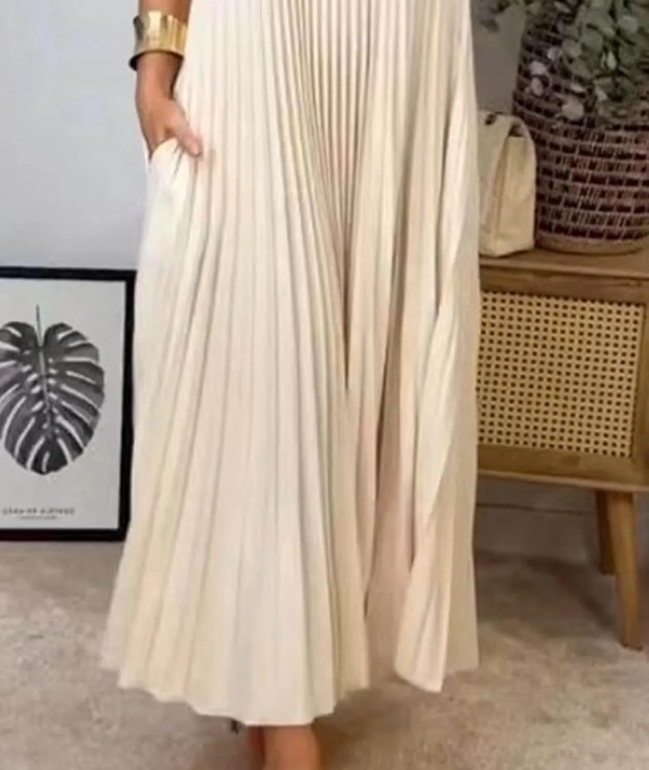 SEMATOMALA Women's Pleated Short Sleeve Maxi Dress Crewneck Loose Fit Flowy Swing Long Dress with Pockets